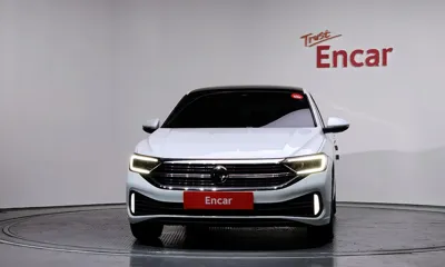 Volkswagen Jetta 2023, 26858 км, за 17874.16 USD