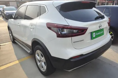 Nissan Qashqai 2023, 25099 км, за 13790 USD
