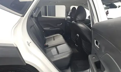 Hyundai Kona 2025, 36403 км, за 13141.72 USD - фото 12