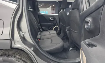 Jeep Renegade 2016, 73360 км, за 5732.9 USD - фото 12