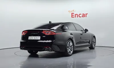 Kia Stinger 2018, 117056 км, за 10641.09 USD