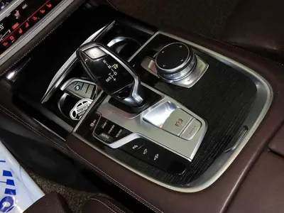 BMW 7-Series 2018, 92530 км, за 26362.73 USD - фото 12