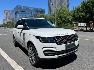Land Rover Range Rover 2020, 100000 км, за 108898.65 USD