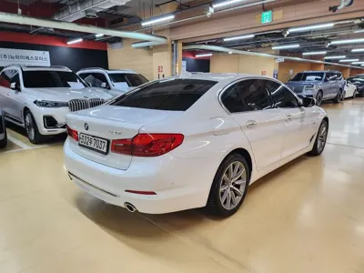 BMW 5-Series 2018, 88500 км, за 14246.69 USD