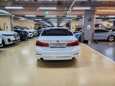 BMW 5-Series 2018, 88500 км, за 14246.69 USD