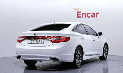 Hyundai Grandeur 2011, 132704 км, за 3218.6 USD