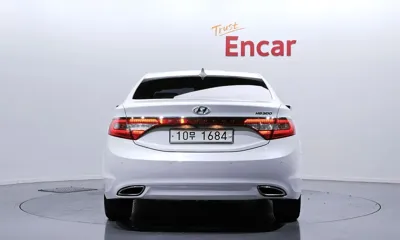 Hyundai Grandeur 2011, 132704 км, за 3218.6 USD