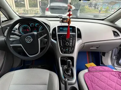 Buick Excelle 2014, 90000 км, за 1294.85 USD