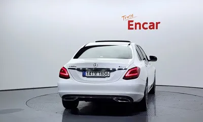 Mercedes-Benz C-Class 2020, 52728 км, за 16549.66 USD