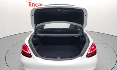 Mercedes-Benz C-Class 2020, 52728 км, за 16549.66 USD - фото 20