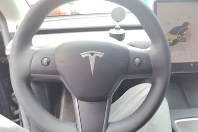Tesla Model Y 2022, 51600 км, за 25205 USD - фото 7