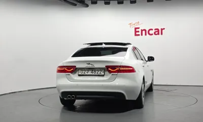 Jaguar XE 2016, 99021 км, за 4680.49 USD