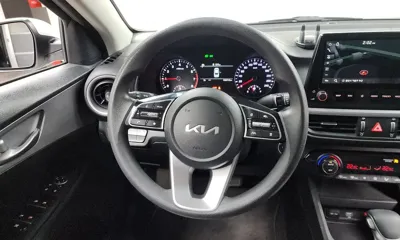 Kia K3 2022, 106210 км, за 8054.18 USD - фото 13