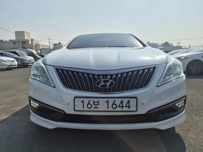 Hyundai Grandeur · 2015 год