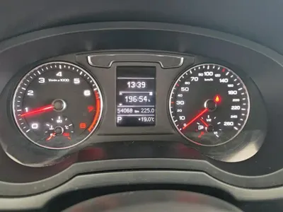 Audi Q3 2017, 54100 км, за 8725.55 USD - фото 14