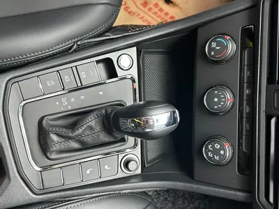 Volkswagen Bora 2023, 10000 км, за 12347.3 USD - фото 8