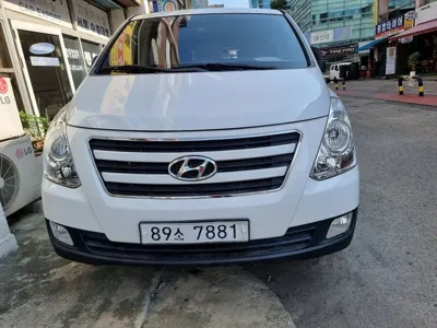 Hyundai Starex 2017, 66490 км, за 7670.8 USD - фото 3