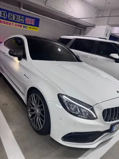 Mercedes-Benz C-Class 2018, 59160 км, за 32201.43 USD