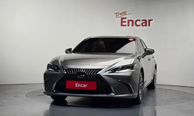 Lexus ES 2025, 30036 км, за 36431.67 USD