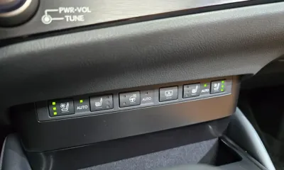 Lexus ES 2025, 30036 км, за 36431.67 USD - фото 31