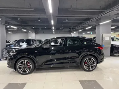 Audi Q5 2025, 20 км, за 56677.55 USD