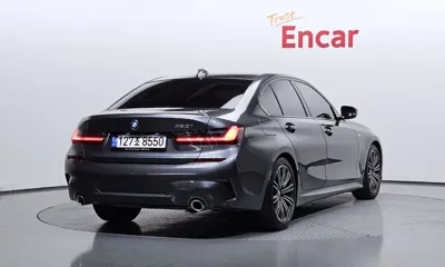 BMW 3-Series 2022, 29639 км, за 23059.13 USD