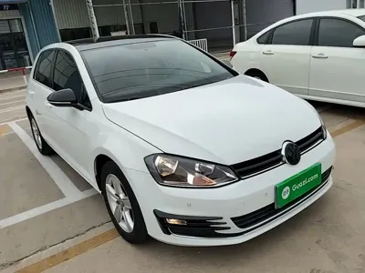 Volkswagen Golf 2017, 78200 км, за 6138.46 USD