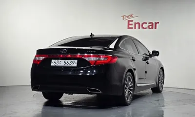 Hyundai Grandeur 2014, 147830 км, за 3320.96 USD