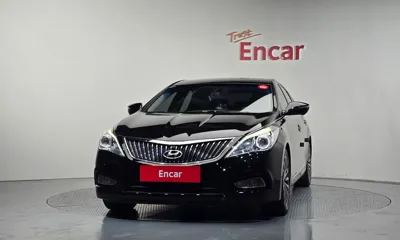 Hyundai Grandeur 2014, 147830 км, за 3320.96 USD