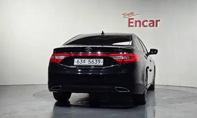 Hyundai Grandeur 2014, 147830 км, за 3320.96 USD