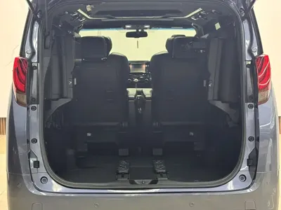 Toyota Alphard 2017, 204000 км, за 52748.63 USD - фото 19
