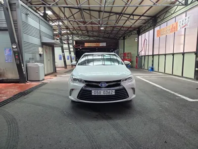 Toyota Camry · 2016 год