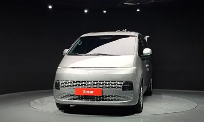 Hyundai Staria 2025, 51084 км, за 17841.1 USD