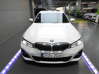 BMW 3-Series 2022, 86739 км, за 19437.03 USD