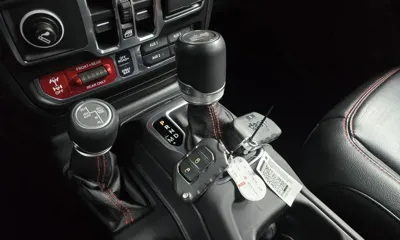 Jeep Wrangler 2021, 68563 км, за 26771.57 USD - фото 9