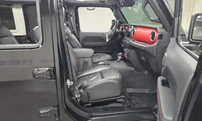 Jeep Wrangler 2021, 68563 км, за 26771.57 USD - фото 11