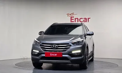 Hyundai Santafe 2018, 124633 км, за 7745.83 USD