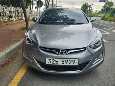 Hyundai Avante 2015, 104437 км, за 4680.49 USD