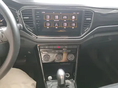Volkswagen T-Roc 2022, 25600 км, за 12808.13 USD - фото 13