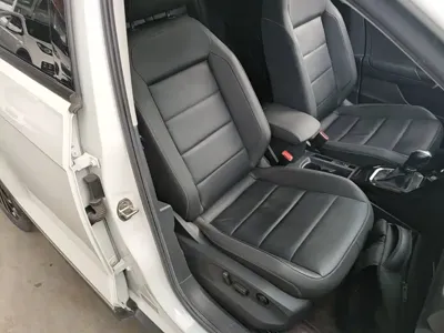 Volkswagen T-Roc 2022, 25600 км, за 12808.13 USD - фото 25