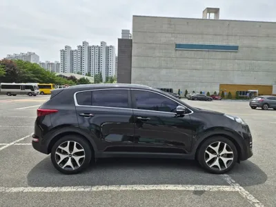 Kia Sportage 2017, 167593 км, за 7139.08 USD