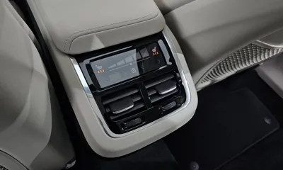 Volvo XC60 2026, 9147 км, за 42019.57 USD - фото 19
