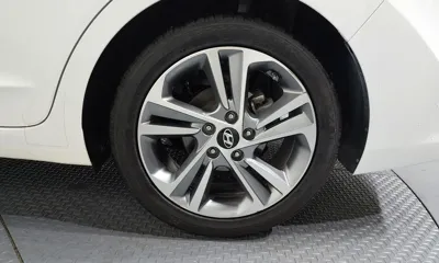 Hyundai Avante 2018, 63857 км, за 8001.57 USD - фото 21