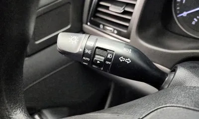 Hyundai Avante 2018, 63857 км, за 8001.57 USD - фото 29