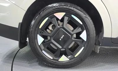Kia Canival 2024, 31491 км, за 26632.8 USD