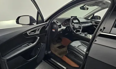 Audi Q7 2019, 148848 км, за 17549.65 USD - фото 10
