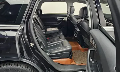 Audi Q7 2019, 148848 км, за 17549.65 USD - фото 12