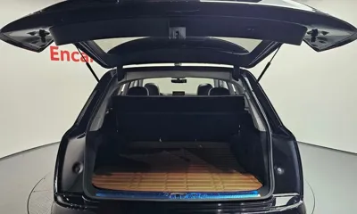Audi Q7 2019, 148848 км, за 17549.65 USD - фото 20