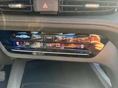 Buick Envision S 2022, 42000 км, за 16792.23 USD - фото 28