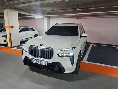 BMW X7 2024, 31800 км, за 75489.04 USD